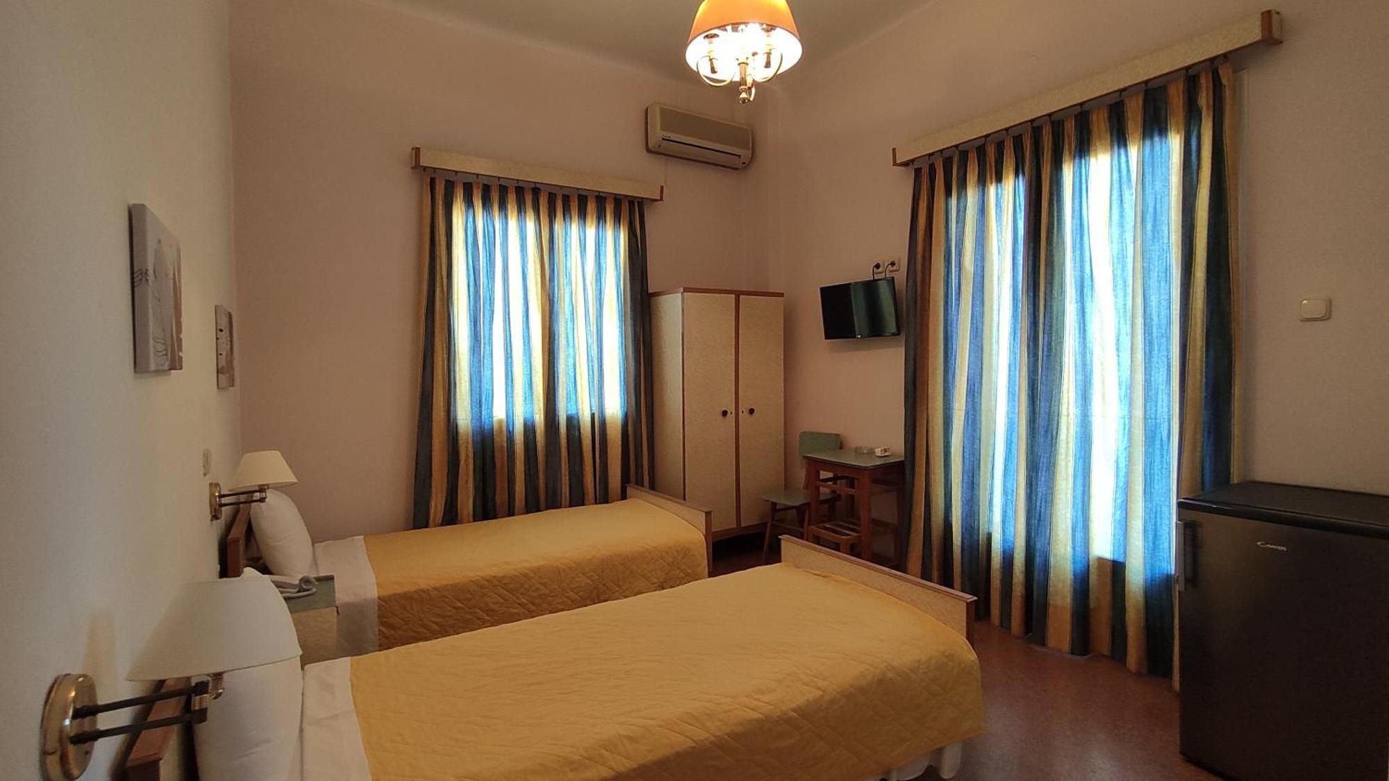 Hotel Epidavria Epidaurus Bagian luar foto